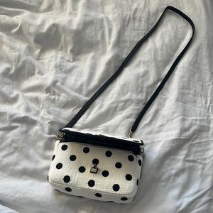 Very cute Kate spade bag. BRAND NEW. Never used